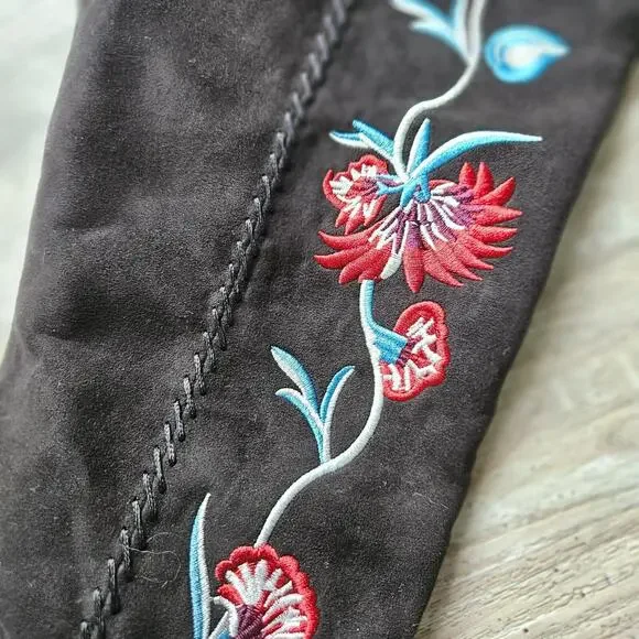 Carlos by Carlos Santana Black Over the Knee Boots with Red Floral Embroidery - Picture 3 of 15